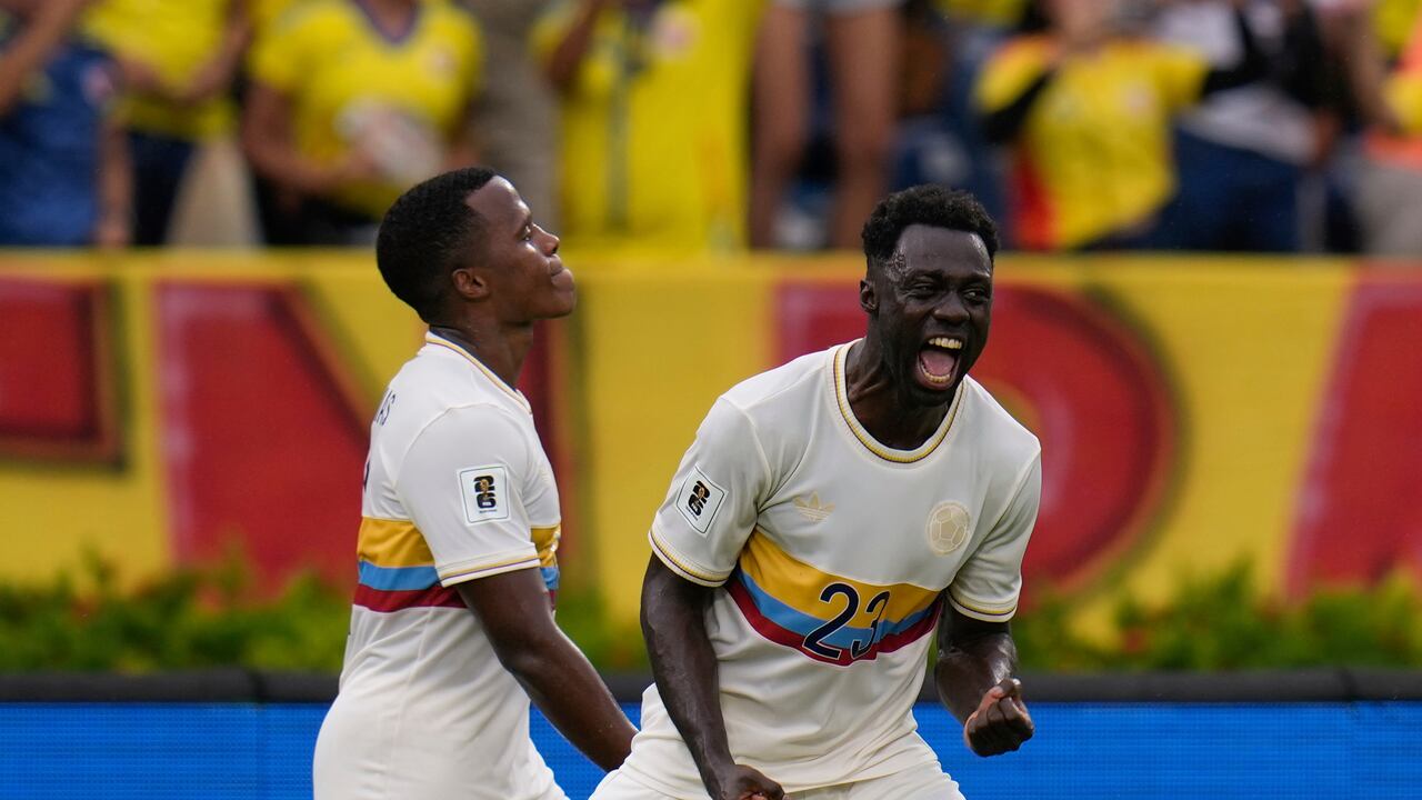 Sánchez marcó el primer gol de Colombia en la goleada ante Chile