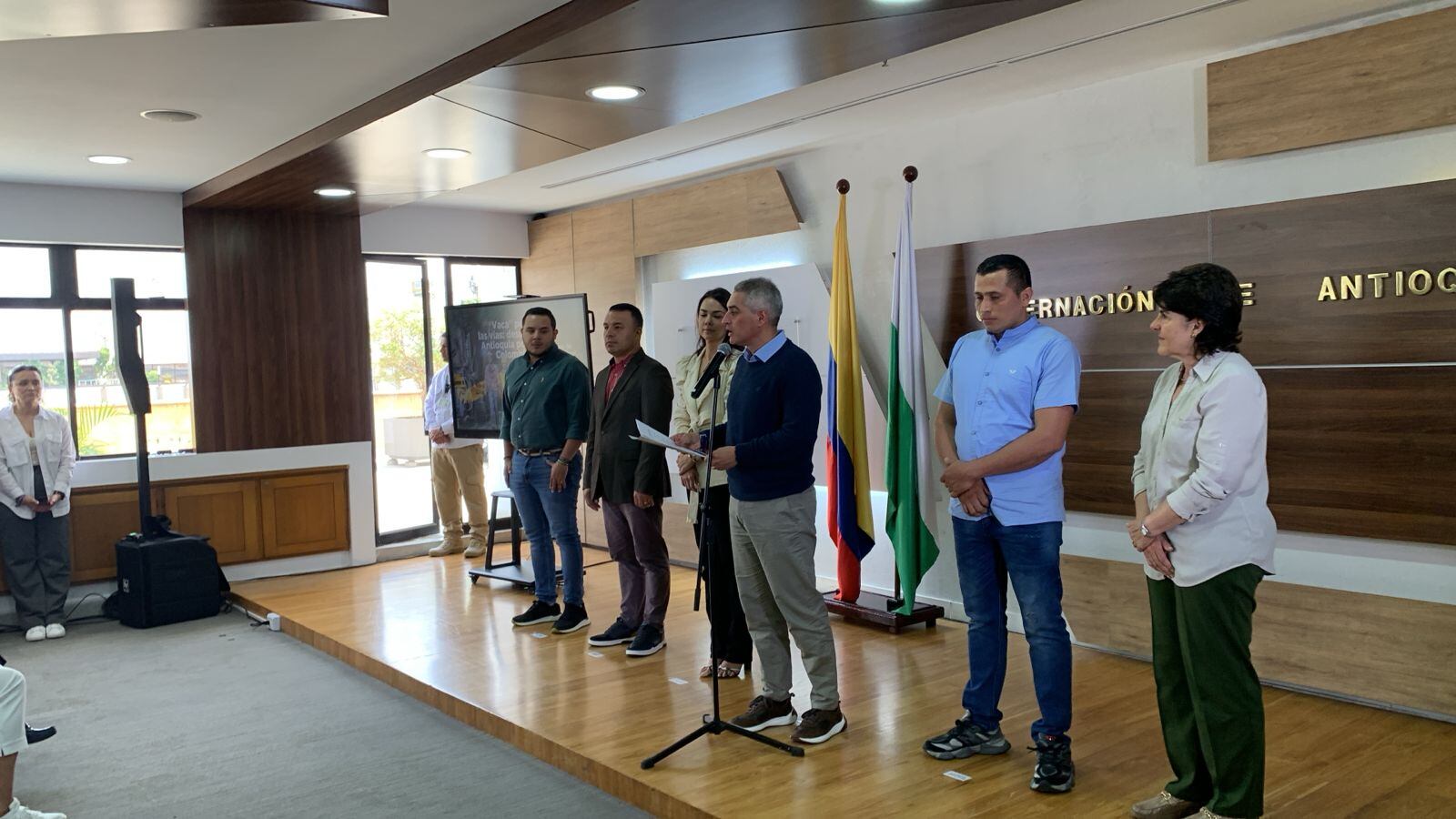 Oficial: Antioquia hará ‘vaca’ para terminar de construir las vías 4G. Así se puede donar