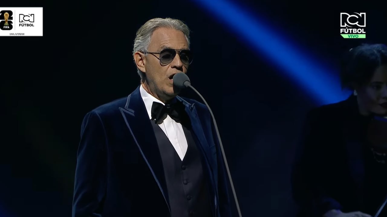Andrea Bocelli, tenor que realizó su presentación en el sorteo de la FIFA 2026.