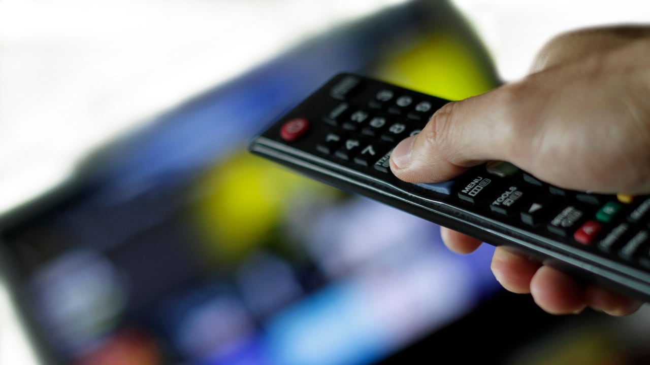 El truco del botón 0 que muchos dueños de un televisor desconocen.