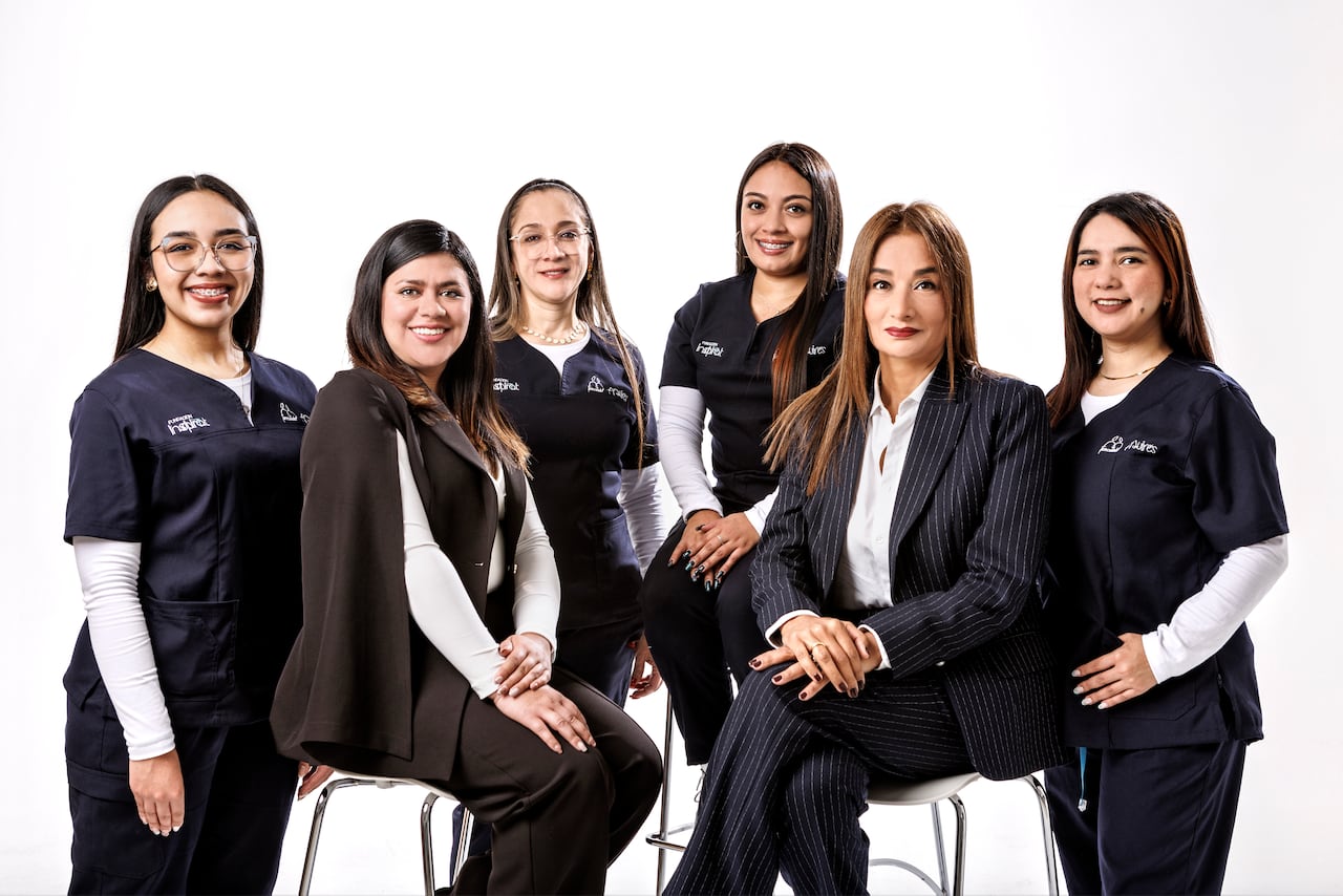 Martha Herrera Olaya coordina el trabajo de 51 mujeres cabezas de hogar en distintas regiones del país.