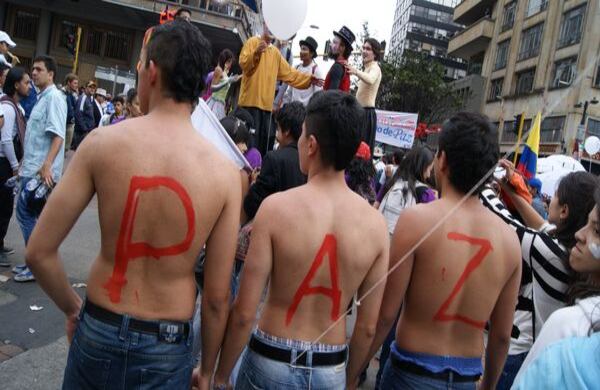 Los clamores por la paz se vieron representados de todas las maneras posibles. Fotografía: Edwin Tamayo / SEMANA