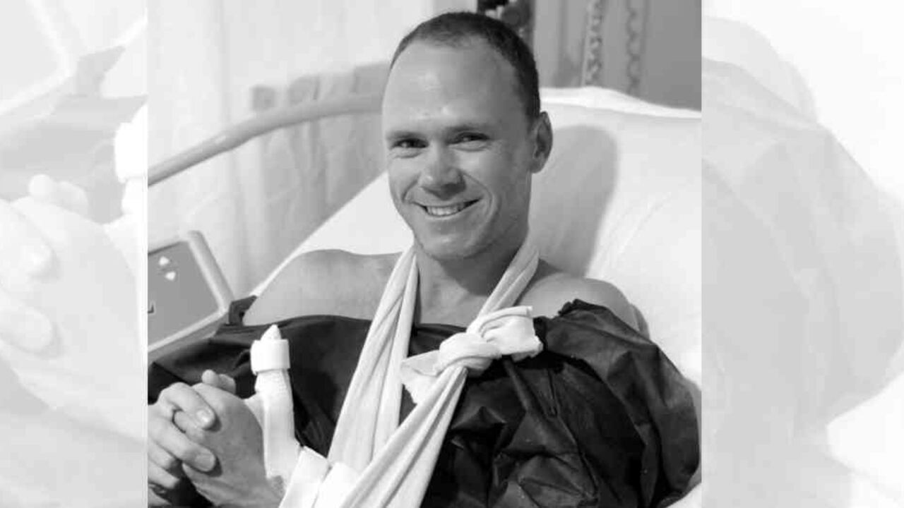 "Estúpidamente me corté el pulgar con un cuchillo de cocina y tuve que someterme a una cirugía", dijo el ciclista.