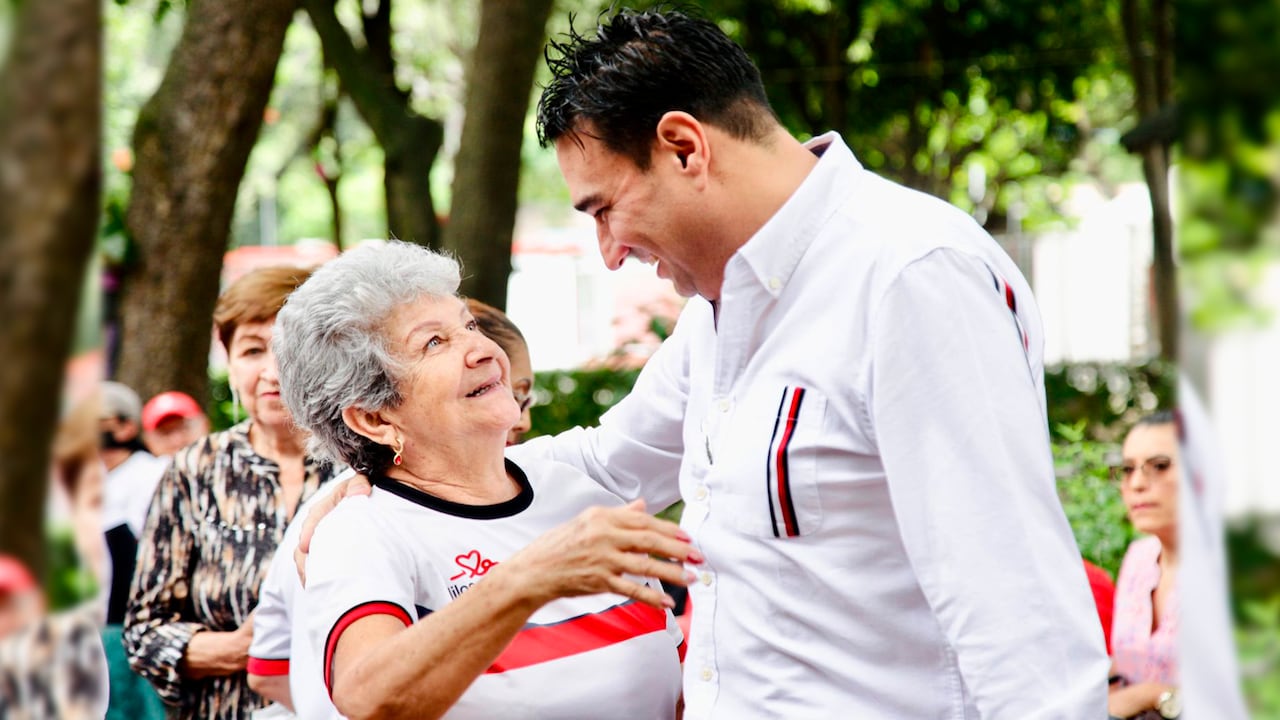 El Club Hilos de Plata brinda atención integral a adultos mayores.