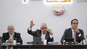 Debate Comisión Primera del Senado debate de control político sobre la escasez de medicamentos 
ministro de Salud Guillermo Alfonso Jaramillo