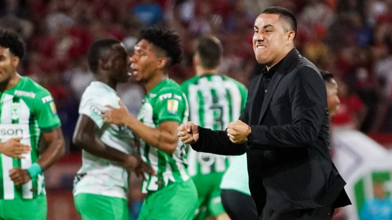 Efraín Juárez, técnico de Atlético Nacional