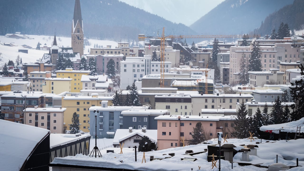Una visión general de Davos, donde se celebra el Foro Económico Mundial. La Asamblea Federal también autorizó el despliegue de hasta 5.000 efectivos armados en Davos durante el evento de una semana de duración del Foro Económico Mundial (FEM) que reúne a líderes globales y líderes de la industria para dar forma al futuro del mundo.
