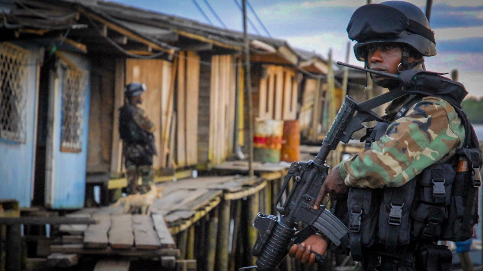 En la zona rural de Buenaventura, al menos tres grupos armados se disputan el control.