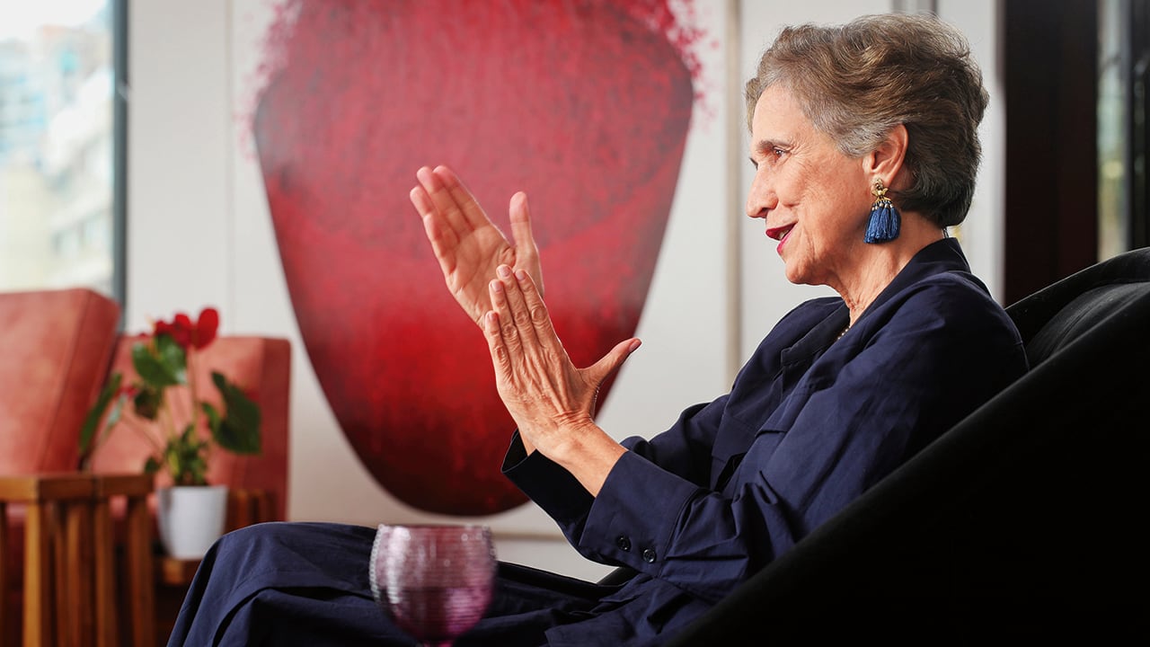 Ana Milena Muñoz vive entre Colombia y El Cairo. Actualmente, ayuda a la campaña al Senado de su hija, María Paz Gaviria, quien tiene el aval del Partido Liberal.