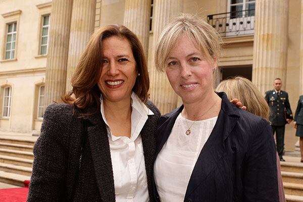 Ana María Fríes y Rocío Arias.