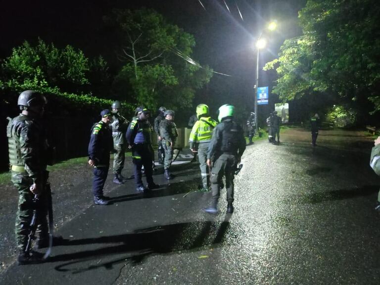 Policía y Ejército realizaron patrullajes desde anoche en el sector de Miravalle, Jamundí.