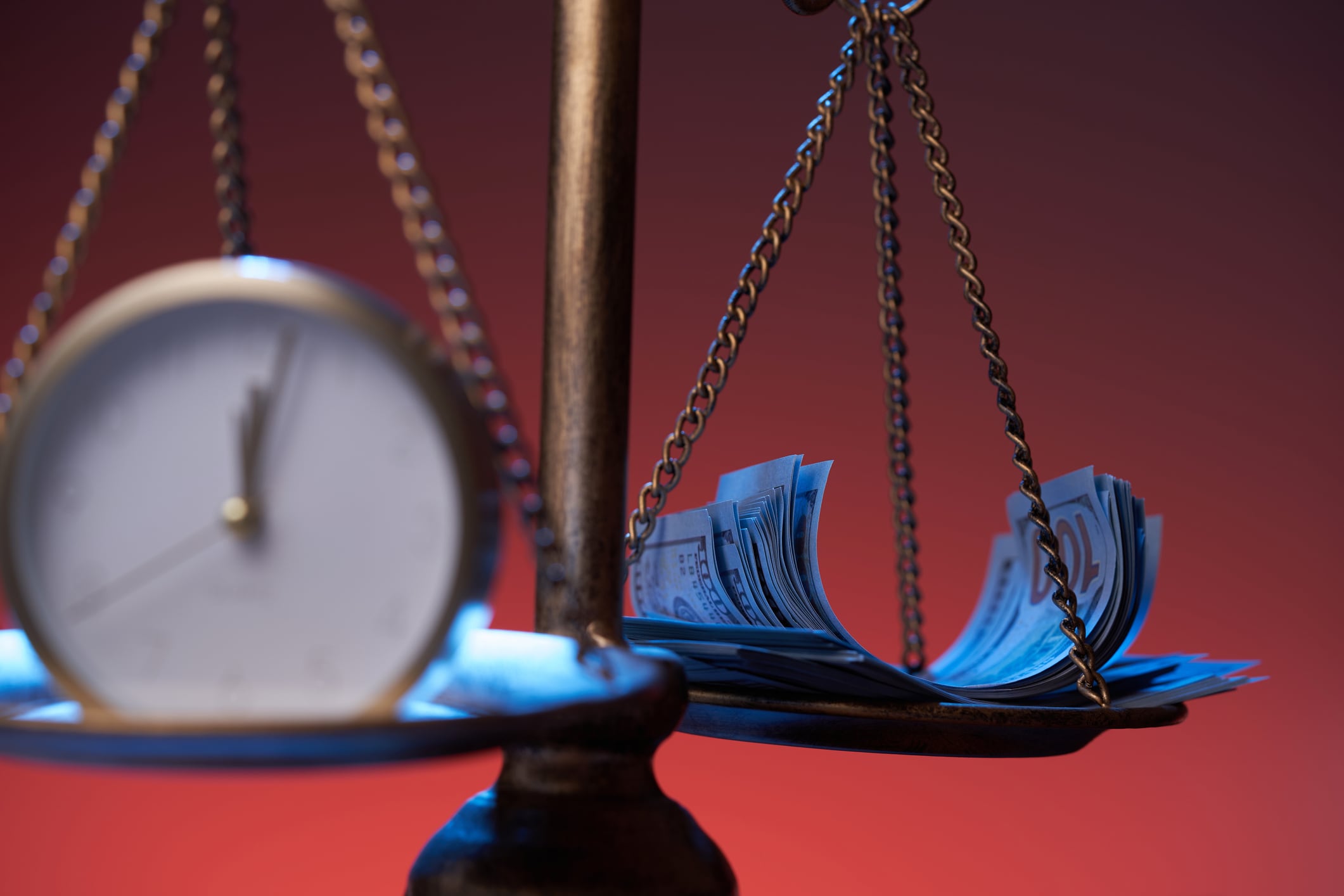 Esta semana, las estrellas convergen en favor de cuatro signos zodiacales, prometiéndoles el éxito financiero que siempre han anhelado