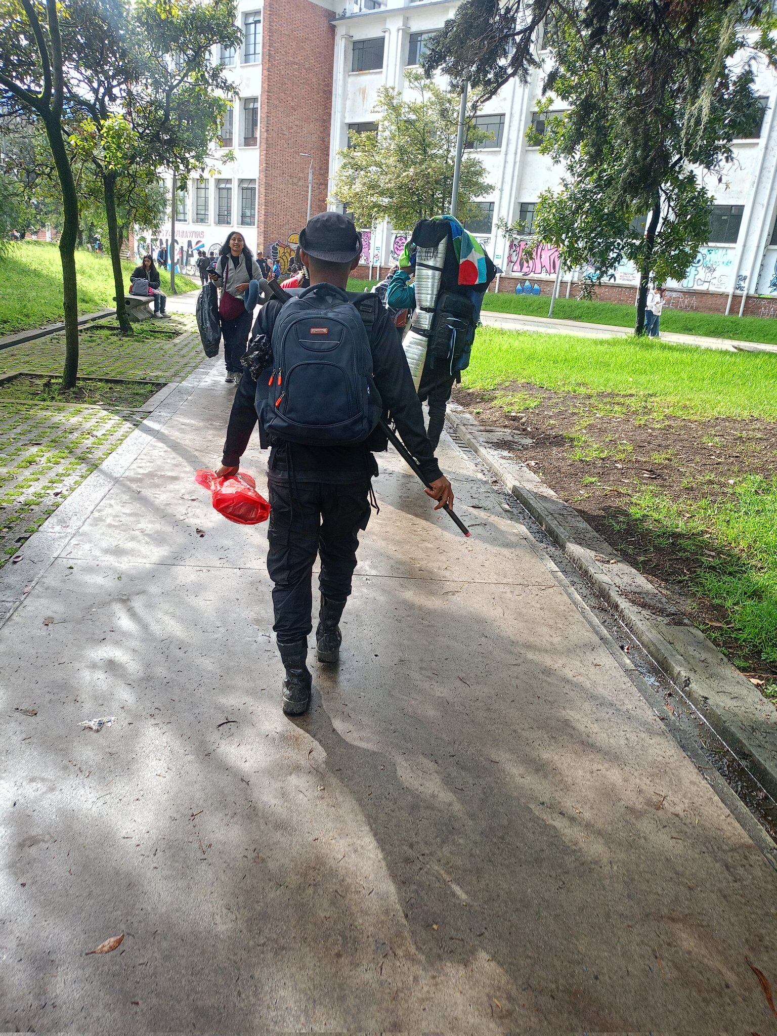 Indígenas Universidad Nacional.