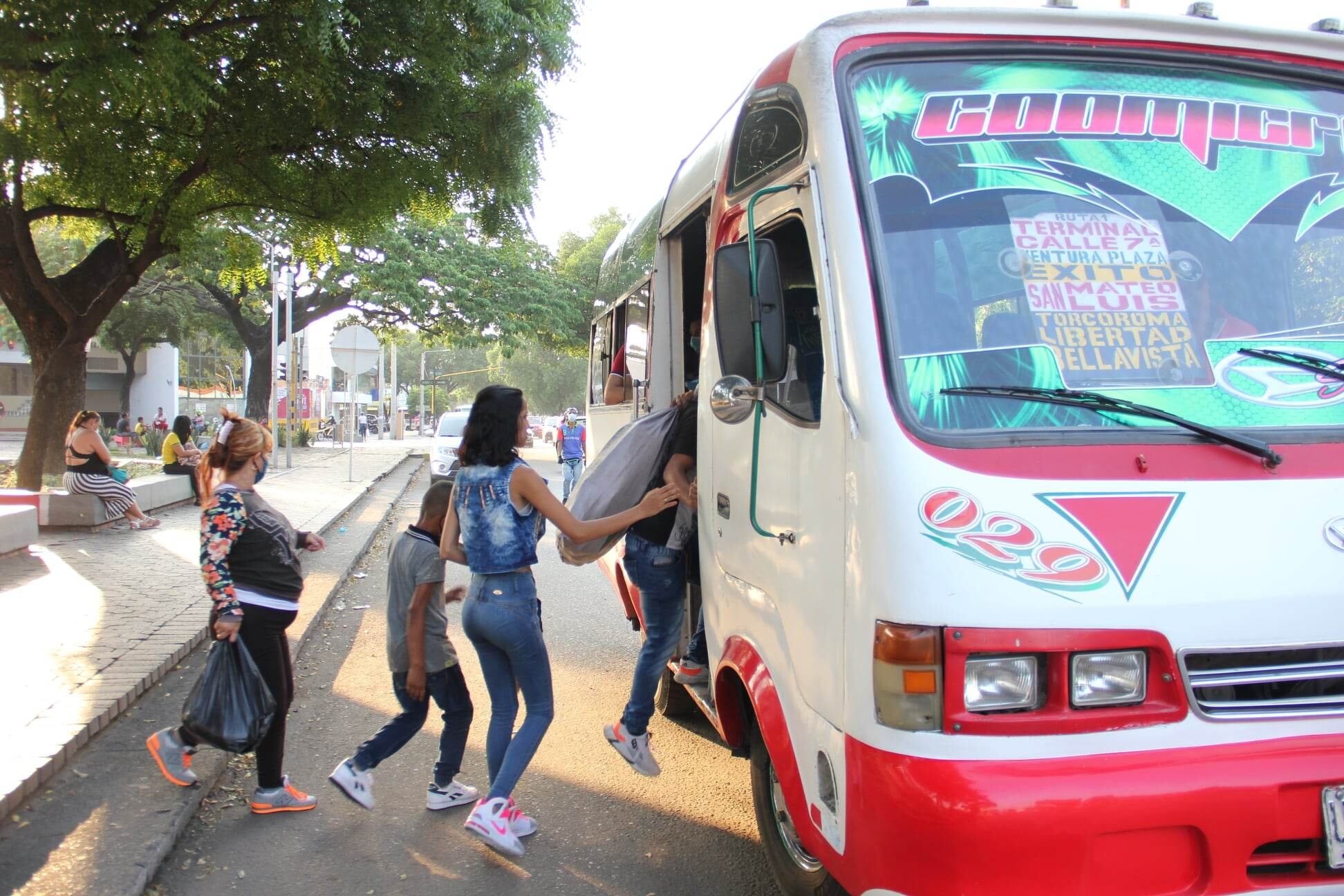 El pasaje subió 400 pesos.
