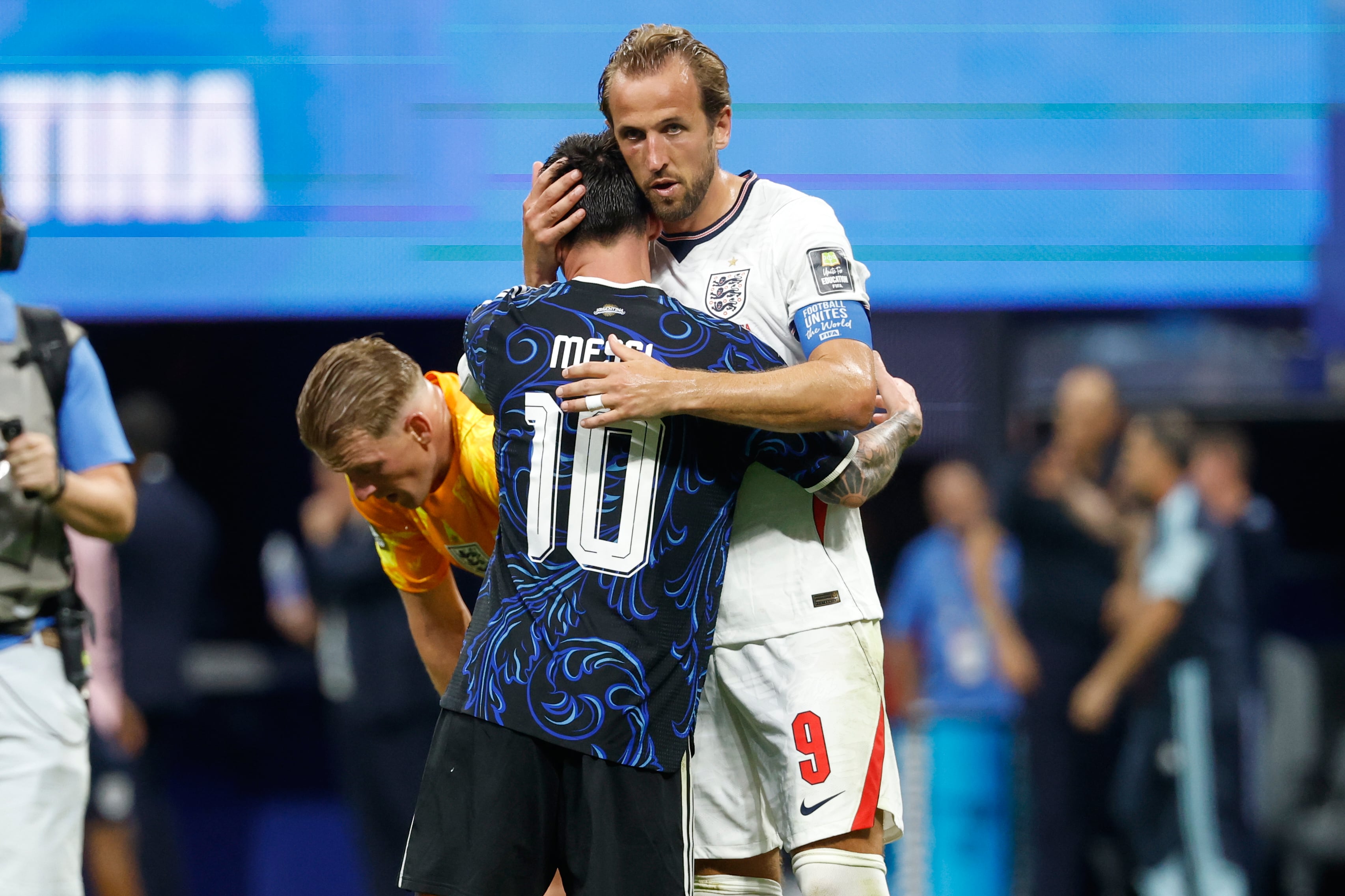 Argentina's Lionel Messi (10) and England's Harry Kane (9) embrace after the World Cup semifinal soccer match between England and Argentina in Atlanta, Wednesday, July 15, 2026. (AP Photo/Erik S. Lesser)