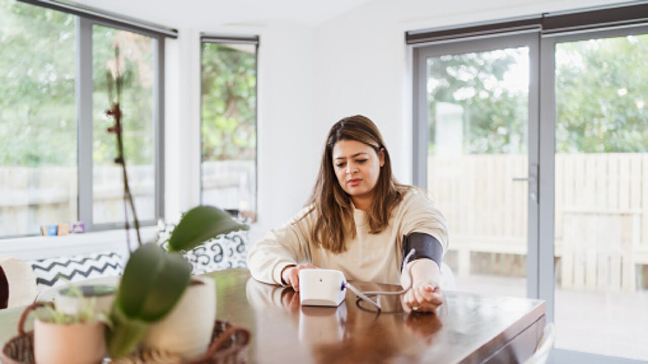La presión arterial es una causa para el desarrollo de enfermedades cardíacas.