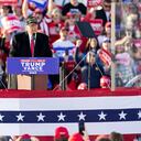 Prometió a sus seguidores que, si gana, "Estados Unidos será más grande, mejor, más audaz, más rico, más seguro y más fuerte que nunca", porque acabará con la inflación y detendrá "la invasión" de migrantes. Chip Somodevilla/Getty Images/AFP (Photo by CHIP SOMODEVILLA / GETTY IMAGES NORTH AMERICA / Getty Images via AFP)