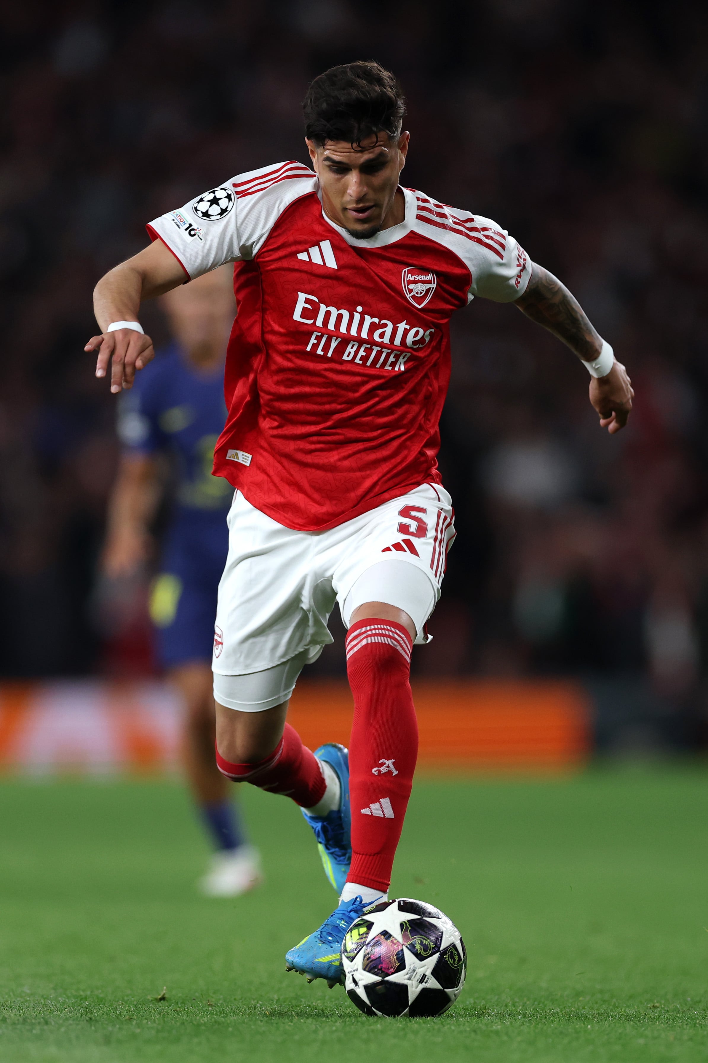 Piero Hincapié con el Arsenal.