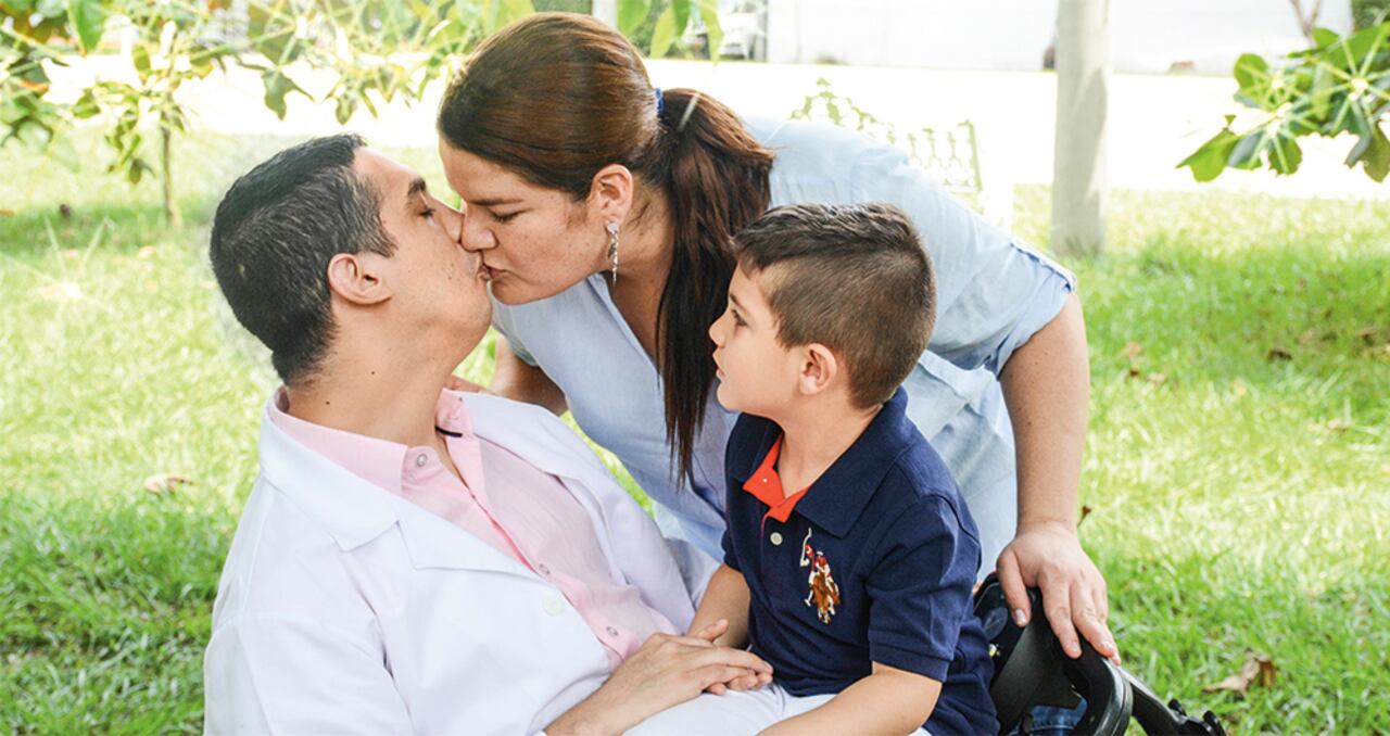 Juan Manuel Collazos se casó con Marcela Peláez y hoy disfrutan de Manuel, su hijo de 6 años. 