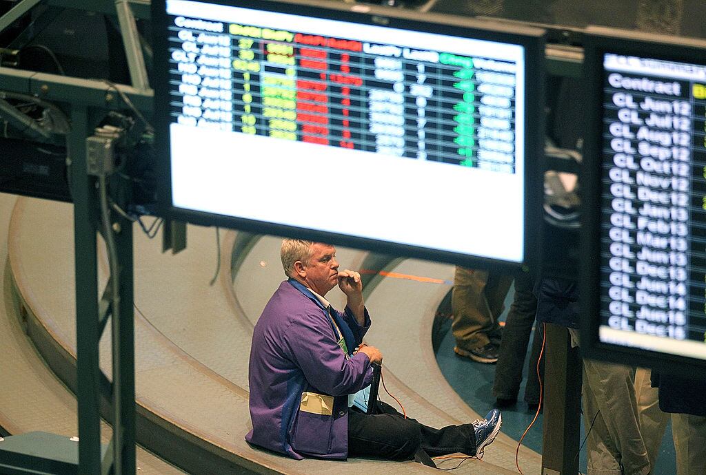 La bolsa de Nueva York cerró este viernes una nueva semana en rojo impactada por la actitud agresiva de la Reserva Federal de Estados Unidos.