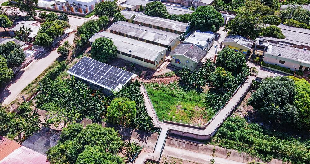 SEMANA conoció que la Procuraduría abrió una investigación por cuatro contratos multimillonarios a empresas relacionadas con el clan.