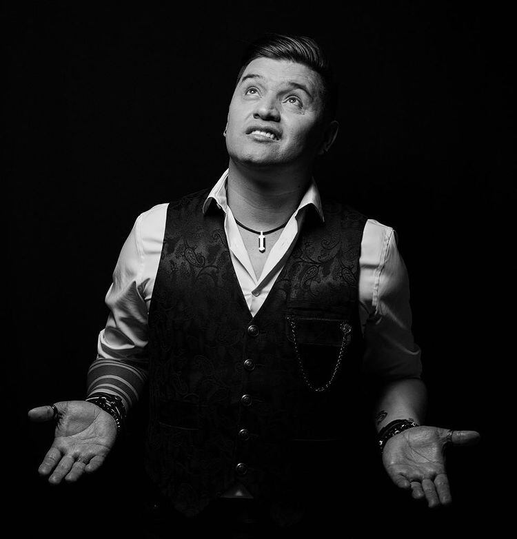 Hassam, humorista colombiano.