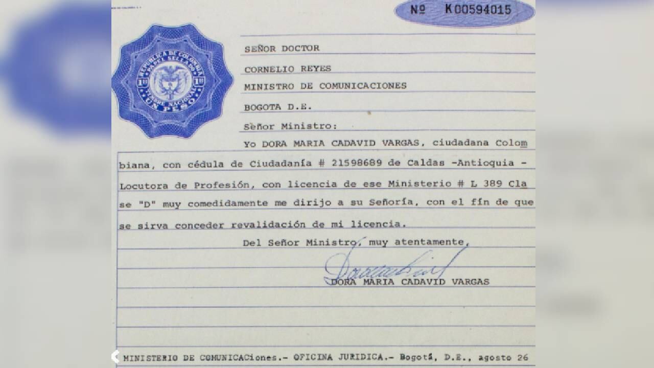 Dora Cadavid se dio a conocer en la radio, para luego convertirse en una de las actrices más importantes del teatro, la televisión y el cine en Colombia. Foto: https://especiales.radionacional.co/