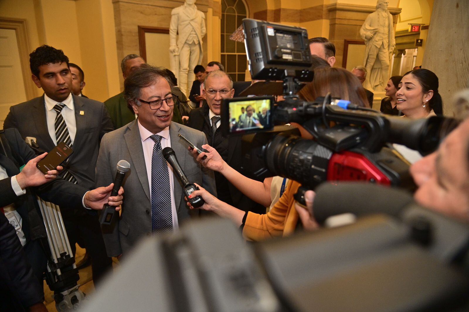 El presidente Gustavo Petro visitando el Capitolio de los Estados Unidos