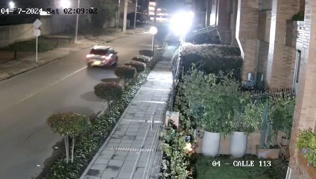 Este es el carro en el habrían huido los delincuentes