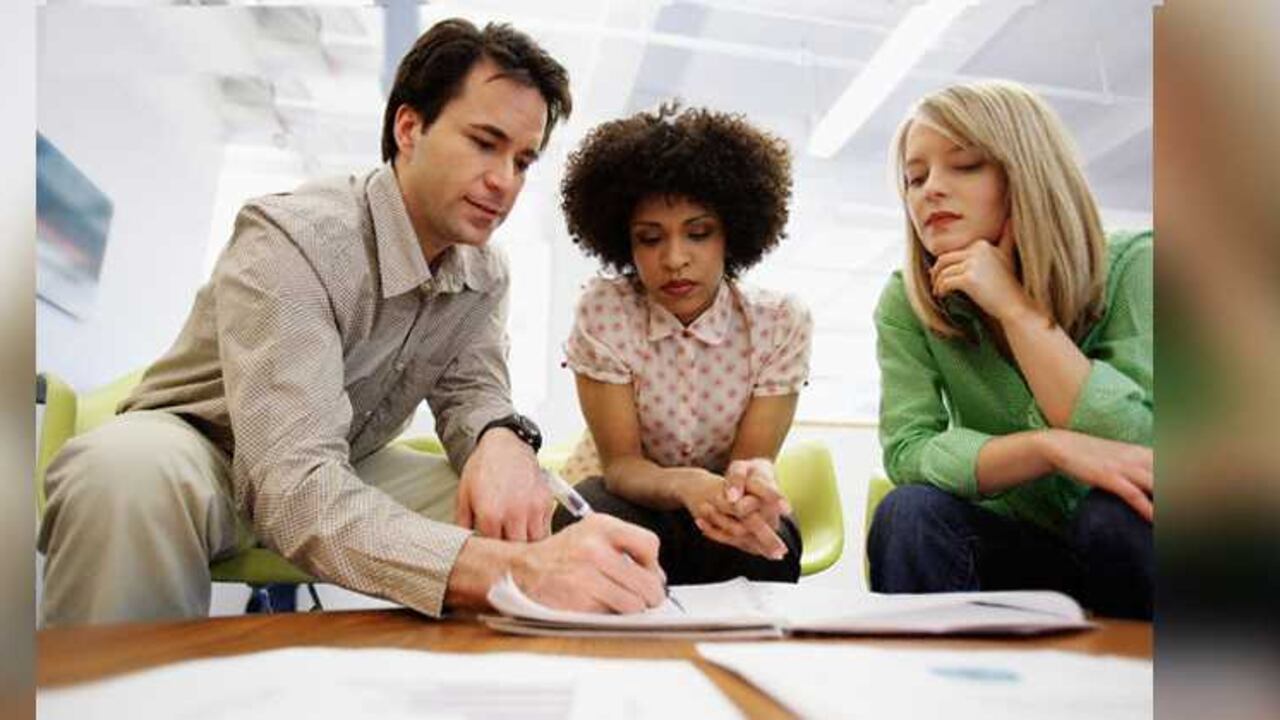 Temor a perder el empleo está en más de la mitad de los trabajadores, según el Foro Económico Mundial.