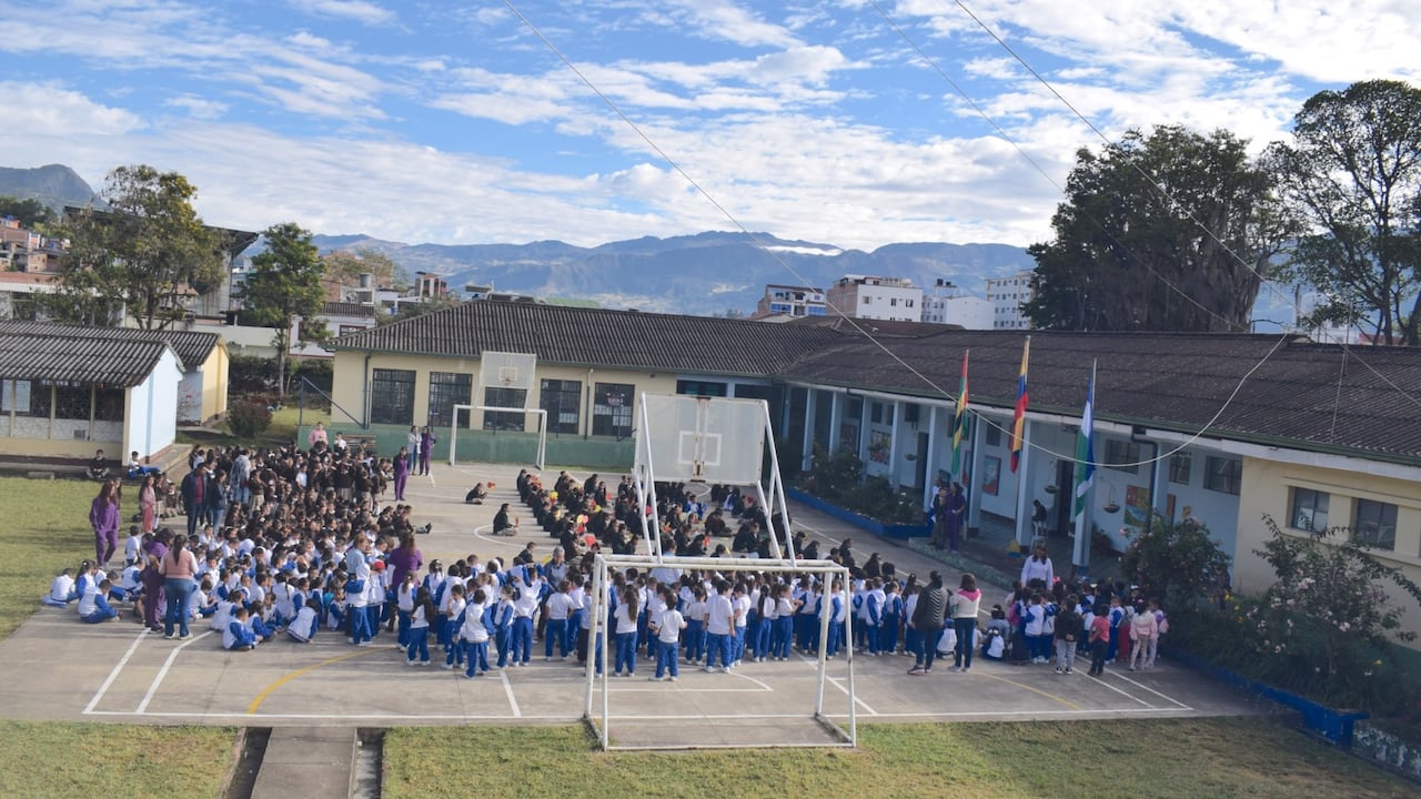 Escuela Normal Superior Francisco de Paula Santander - Málaga