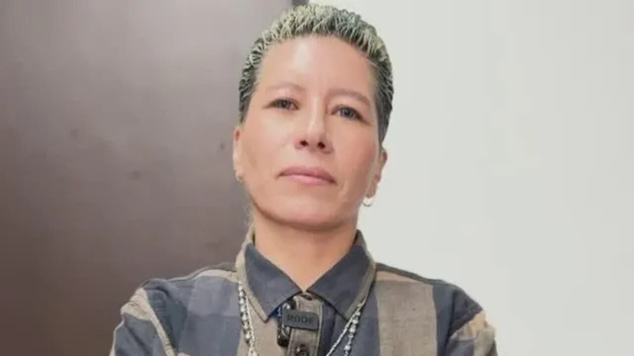 Saltó a la fama en 1998 al ser actriz natural en 'La vendedora de rosas'.