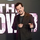 Leguizamo nació en Bogotá, pero emigró con sus padres, siendo muy joven, a Nueva York. Vivió en Queens, donde conoció de cerca la lucha de los negros y los latinos.