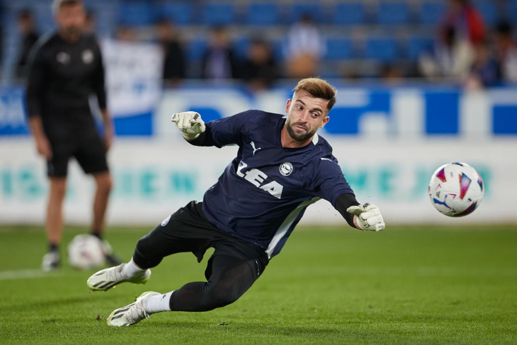 Blooper que involucró al arquero de Alavés, Antonio Sivera