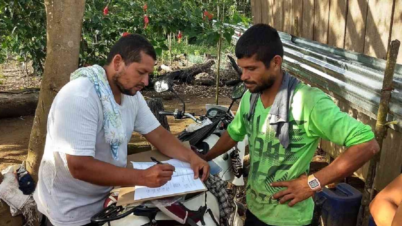 Campesinos se comprometieron a ayudar a preservar los bosques del Parque Natural Tinigua. Foto: Parques Nacionales Naturales