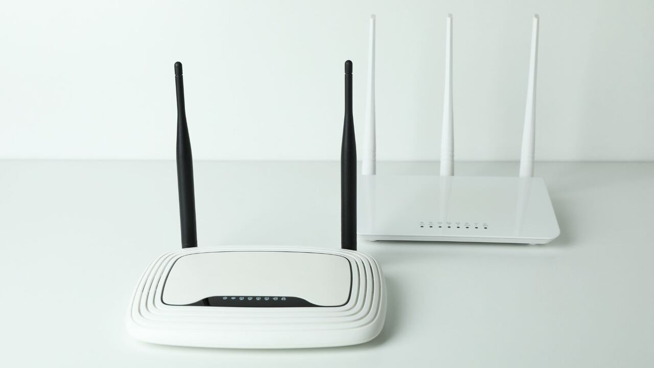 Las versiones antiguas no están diseñadas para gestionar múltiples dispositivos conectados.