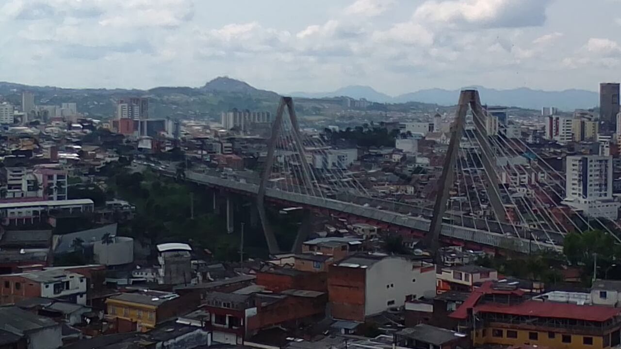 El pico y placa se aplica en dos horarios de lunes a viernes