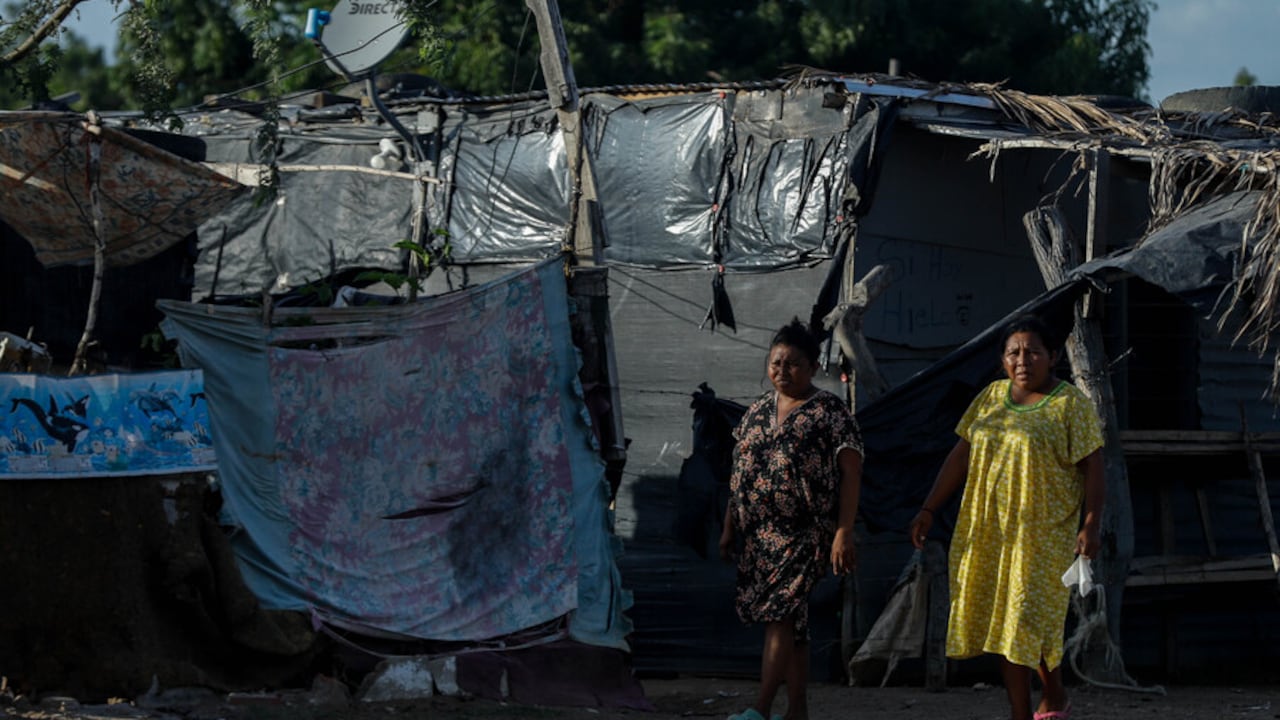 Foto referencial de comunidades indígenas en La Guajira.