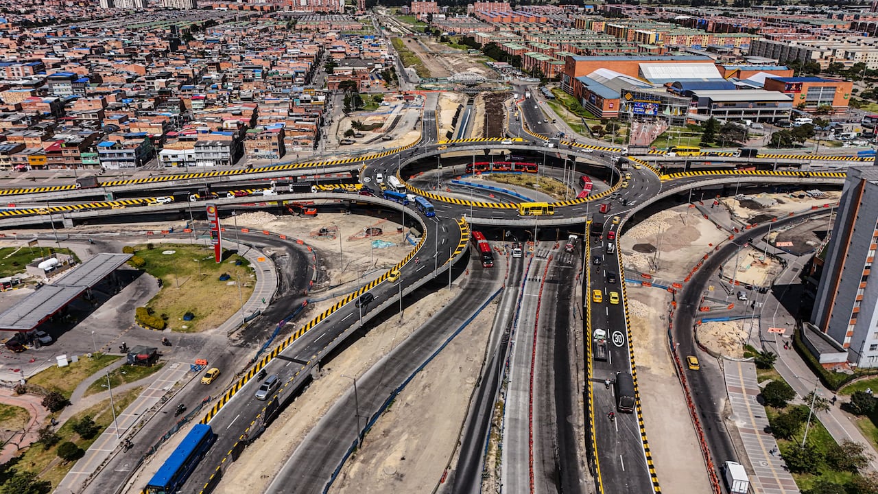 Bogotá avanza a paso firme en varios frentes de obra alrededor de toda la ciudad.