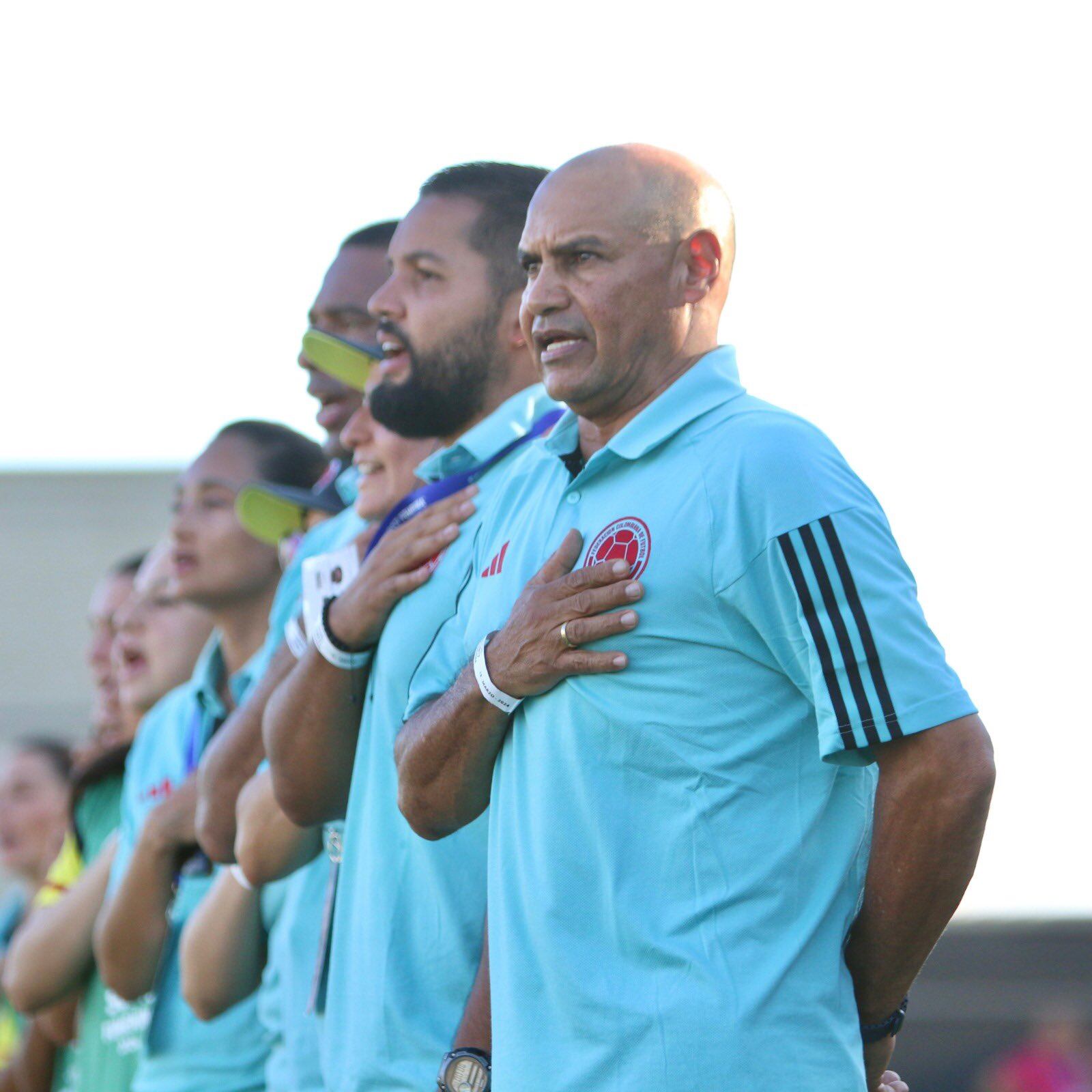 Carlos Paniagua, técnico de la Selección Colombia Femenina Sub-17, en el Sudamericano Femenino Sub-17 del 2024.