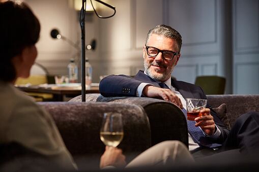 En Fórmula.mx se resalta que  la expresión tiene sus raíces en la década de 1950 en los Estados Unidos.