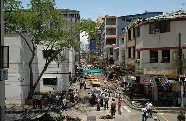 La emergencia fue atendida por la Policía, la Armada Nacional y miembros del CTI de la Fiscalía.