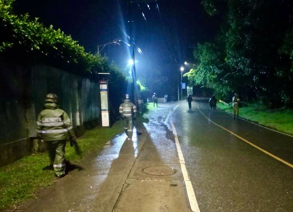 Policía hace presencia en la vía Chipayá, kilómetro 3, en el municipio de Jamundí.