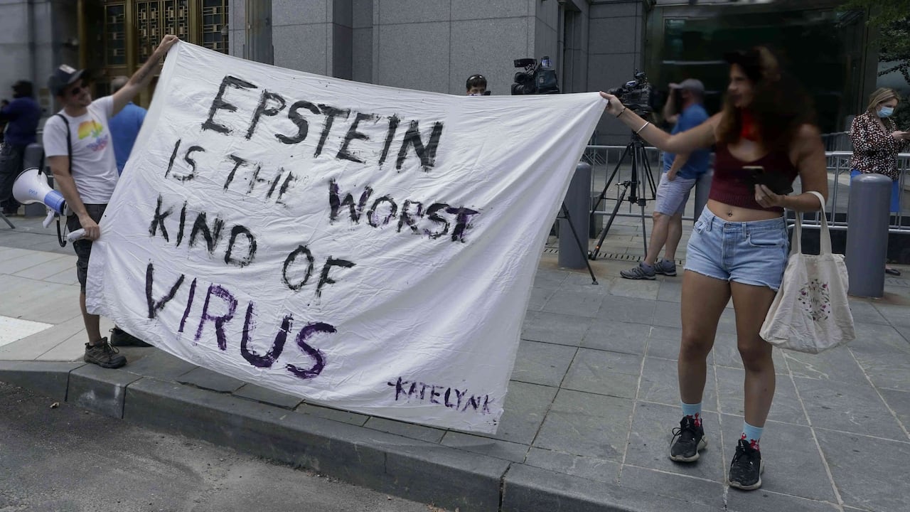 Ghislaine Maxwell se declara no culpable de tráfico sexual de menores/Foto: AFP