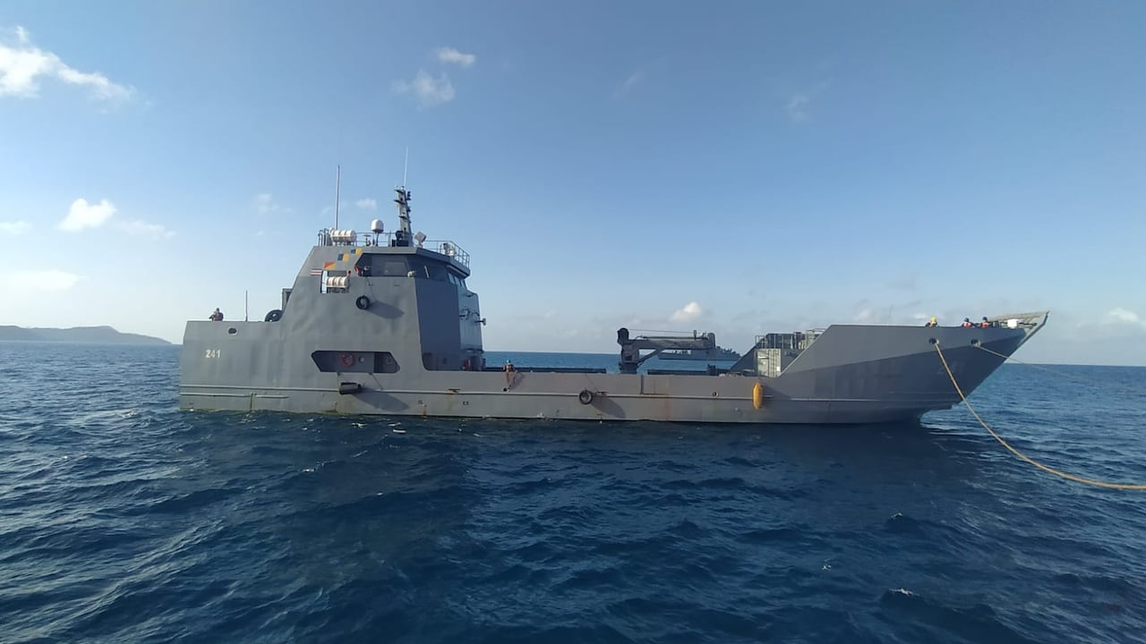 A bordo del buque ARC “Golfo de Urabá” se encuentran más de 20 Marinos de Colombia