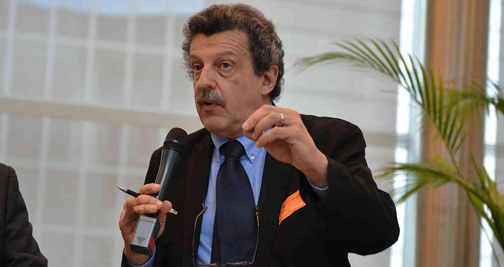 La construcción institucional es indispensable para tener un desarrollo sano, incluso en la infraestructura.