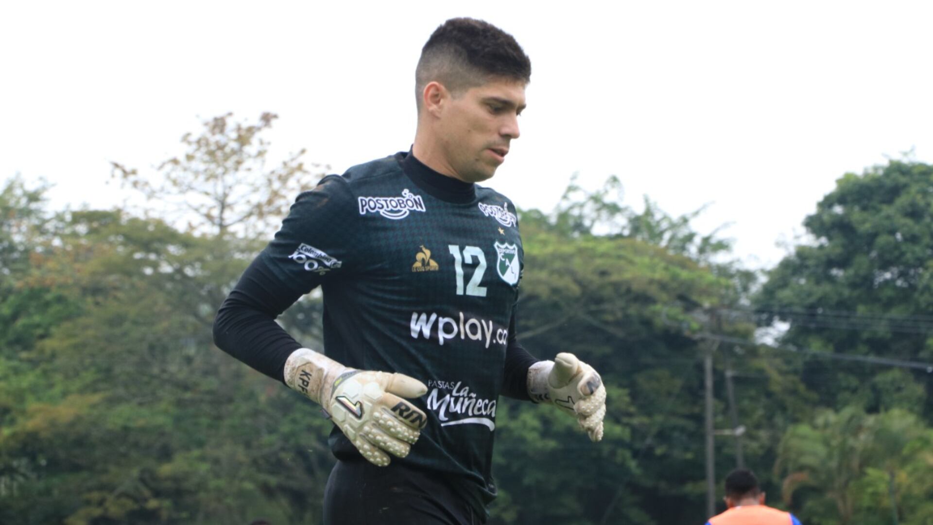 Días atrás, el conjunto azucarero también se quedó sin su guardameta, Kevin Dawson. Foto: Deportivo Cali