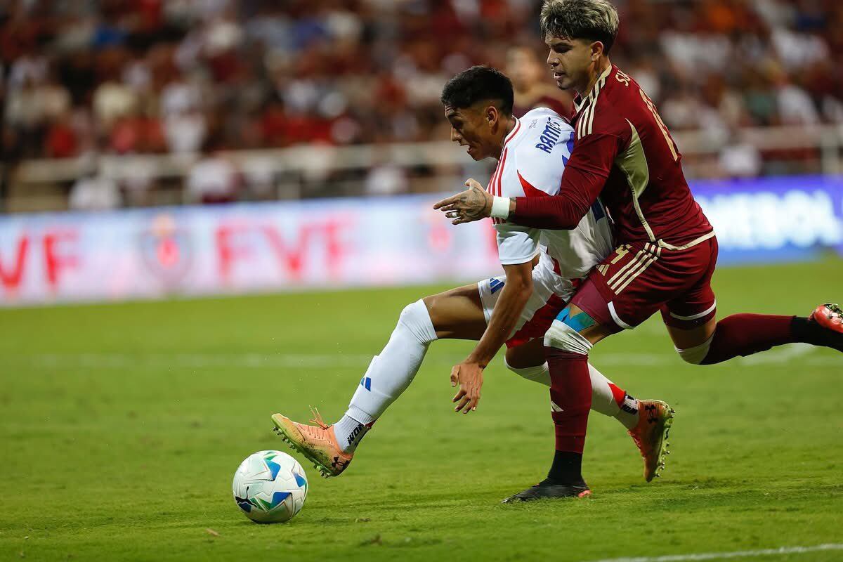 Juego aguerrido se vio entre la vinotinto y los chilenos.