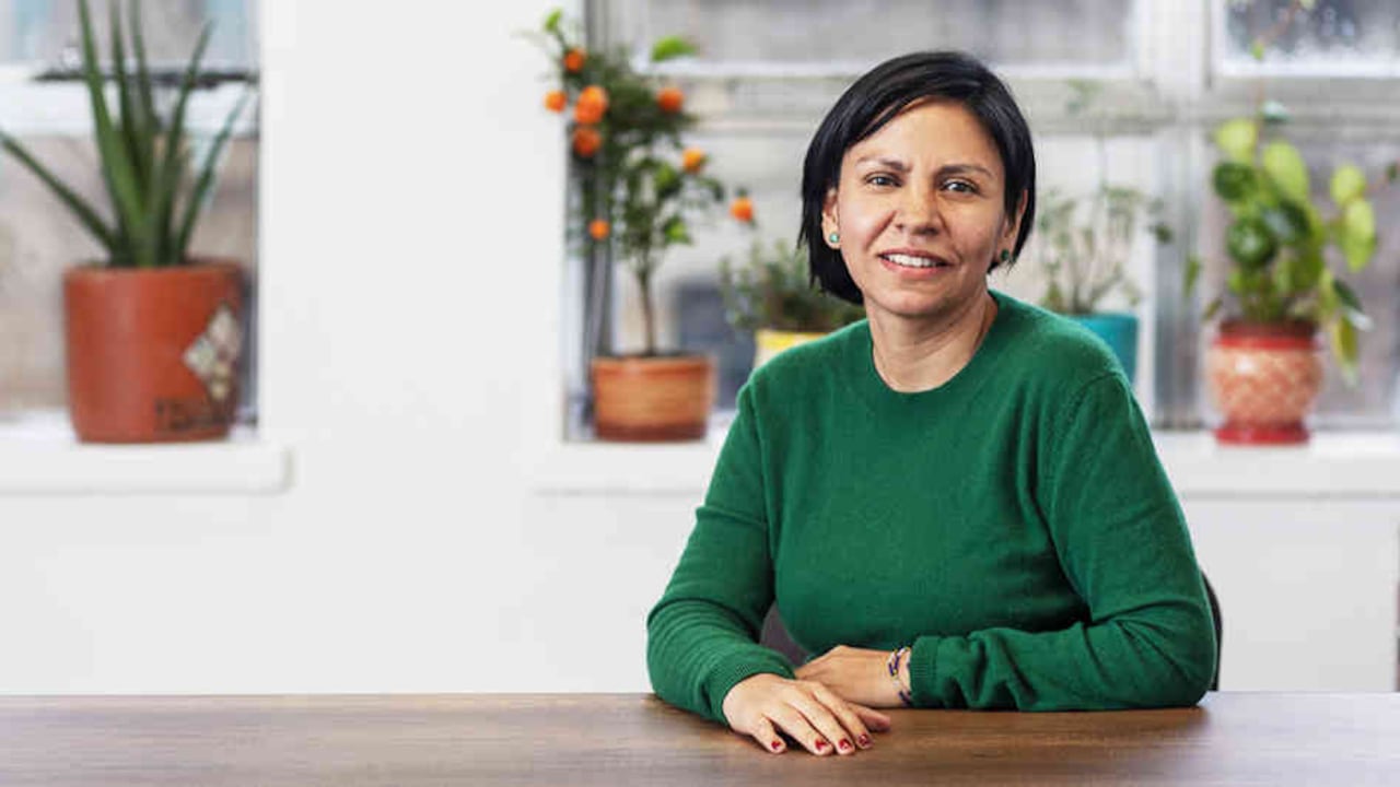 María Patricia Tobón, la comisionada de la verdad más joven (37 años).