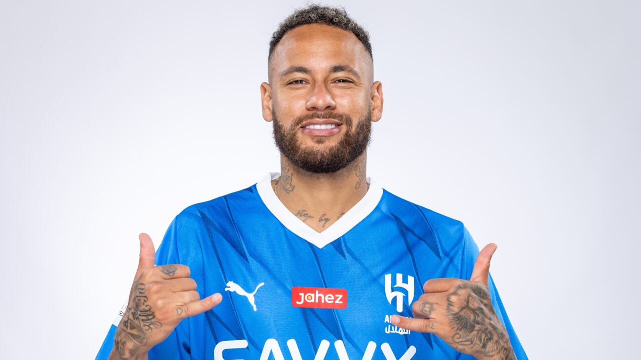 Neymar ya luce la camiseta del Al Hilal.